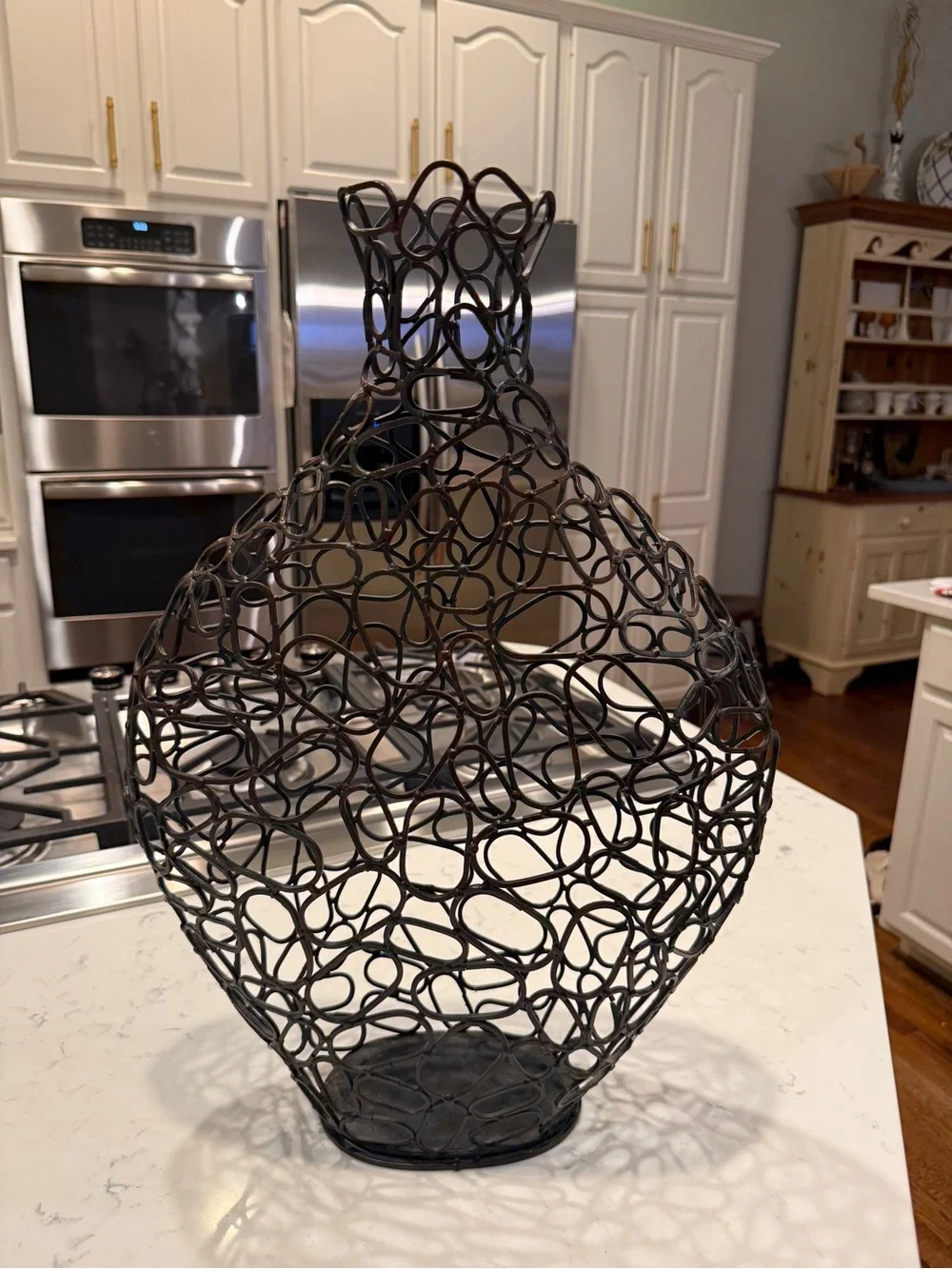 Metal Wire Floor Vase modern black